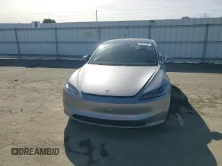 2025 Tesla Model 3 Long Range with VIN 5YJ3E1EA8SF890337, listed as a Copart auction lot 45023425 with 1,765 mi miles and Salvage Title. Bid and sale history available at DreamBid. Image 11.