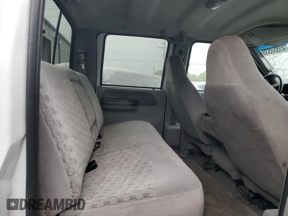 1999 Ford F-350 XL z VIN 1FTSW31F3XEA85148, wystawiony jako Copart lot #45558535 z przebiegiem 379 776 mil mil oraz Szkoda całkowita • Salvage title. Historia ofert i sprzedaży dostępna na DreamBid. Obrazek 10.