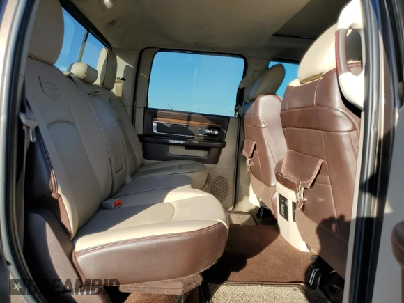 2018 Ram 3500 Laramie Longhorn z VIN 3C63RRKLXJG239218, wystawiony jako Copart lot #79291804 z przebiegiem 149 384 mil mil oraz Szkoda całkowita • Salvage title. Historia ofert i sprzedaży dostępna na DreamBid. Obrazek 10.