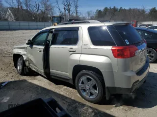 2013 GMC Terrain SLT with VIN 2GKFLUE34D6327577, listed as a Copart auction lot 53318385 with 76,838 mi miles and Non Repairable. Bid and sale history available at carsss.com. Image 2.