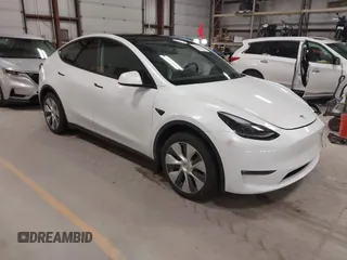 2022 Tesla Model Y Long Range z VIN 7SAYGDEE3NF358487, wystawiony jako IAAI lot #42036969 z przebiegiem 52 723 mil mil oraz . Historia ofert i sprzedaży dostępna na DreamBid. Obrazek 1.