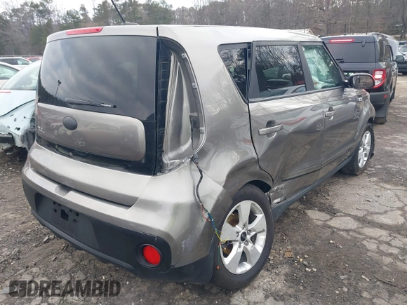 2018 Kia Soul with VIN KNDJN2A24J7586616, listed as a IAAI auction lot 41619258 with 84,547 mi miles. Bid and sale history available at carsss.com. Image 4.
