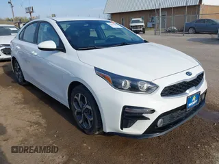 2021 Kia Forte LXS z VIN 3KPF24AD2ME327400, wystawiony jako IAAI lot #41897888 z przebiegiem 103 248 mil mil oraz . Historia ofert i sprzedaży dostępna na DreamBid. Obrazek 1.