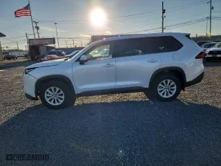 2024 Toyota Grand Highlander XLE with VIN 5TDAAAB52RS009597, listed as a Copart auction lot 53631745 with 12,247 mi miles and Salvage Title. Bid and sale history available at carsss.com. Image 13.
