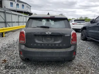 2018 MINI Countryman Cooper z VIN WMZYV5C39J3E82414, wystawiony jako Copart lot #58303565 z przebiegiem 57 905 mil mil oraz Czysty tytuł • Clean title. Historia ofert i sprzedaży dostępna na DreamBid. Obrazek 6.