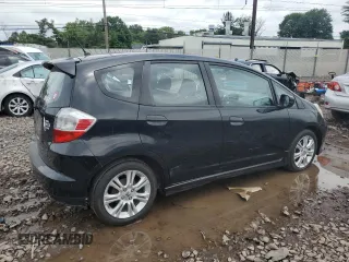 2010 Honda Fit Sport with VIN JHMGE8H48AC002535, listed as a Copart auction lot 60959135 with 136,990 mi miles and Salvage title. Bid and sale history available at DreamBid. Image 3.