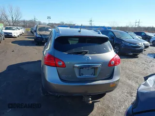 2015 Nissan Rogue S with VIN JN8AS5MVXFW770931, listed as a IAAI auction lot 41575344 with 160,556 mi miles and . Bid and sale history available at carsss.com. Image 15.