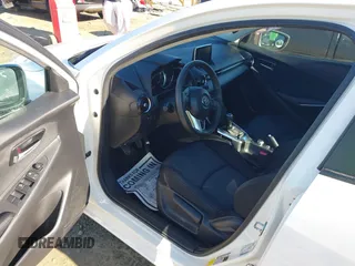 2016 Scion iA z VIN 3MYDLBZV6GY119076, wystawiony jako IAAI lot #41282871 z przebiegiem Nie podano mil oraz . Historia ofert i sprzedaży dostępna na DreamBid. Obrazek 5.