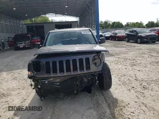 2016 Jeep Patriot Latitude z VIN 1C4NJPFA5GD699012, wystawiony jako Copart lot #55555095 z przebiegiem 82 643 mil mil oraz Szkoda całkowita • Salvage title. Historia ofert i sprzedaży dostępna na DreamBid. Obrazek 15.