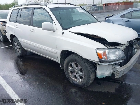 2007 Toyota Highlander with VIN JTEHP21A570202470, listed as a IAAI auction lot 41923634 with 302,540 mi miles. Bid and sale history available at carsss.com. Image 1.