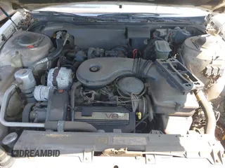 1989 Cadillac DeVille z VIN 1G6CD5159K4342392, wystawiony jako IAAI lot #42451638 z przebiegiem 162 687 mil mil oraz . Historia ofert i sprzedaży dostępna na DreamBid. Obrazek 10.