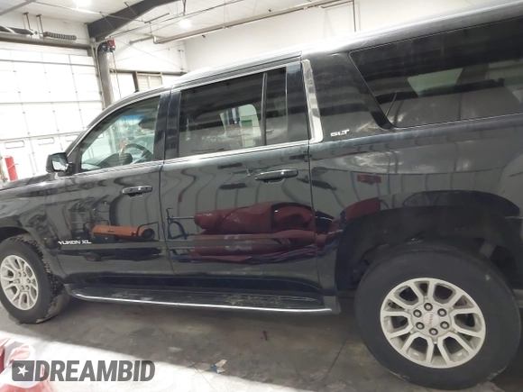 2018 GMC Yukon XL SLT with VIN 1GKS2GKC5JR346324, listed as a IAAI auction lot 41580164 with 123,640 mi miles. Bid and sale history available at carsss.com. Image 14.