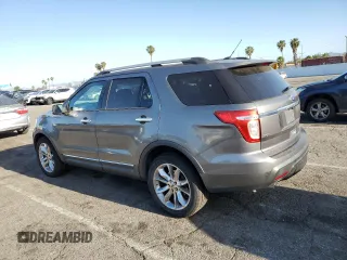 2011 Ford Explorer XLT z VIN 1FMHK8D86BGA15796, wystawiony jako Copart lot #55348385 z przebiegiem 129 505 mil mil oraz Szkoda całkowita • Salvage title. Historia ofert i sprzedaży dostępna na DreamBid. Obrazek 2.