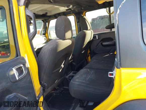2021 Jeep Wrangler Unlimited Sport S z VIN 1C4HJXDN6MW597477, wystawiony jako IAAI lot #41089112 z przebiegiem 82 315 mil mil oraz . Historia ofert i sprzedaży dostępna na DreamBid. Obrazek 8.