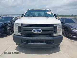 2019 Ford Super Duty F-250 SRW XL with VIN 1FDBF2A69KED44630, listed as a IAAI auction lot 42127168 with 70,738 mi miles. Bid and sale history available at carsss.com. Image 12.