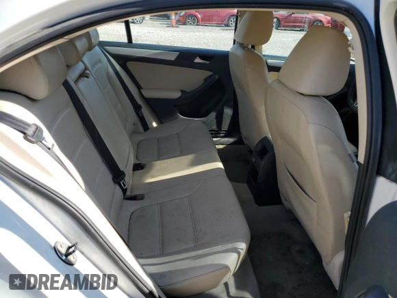 2013 Volkswagen Jetta SE с VIN 3VWDP7AJ9DM286833, выставлен на аукционе Copart как лот 48460615 с пробегом 132 035 миль миль и Списание • Salvage title. История ставок и продаж доступна на DreamBid. Изображение 10.