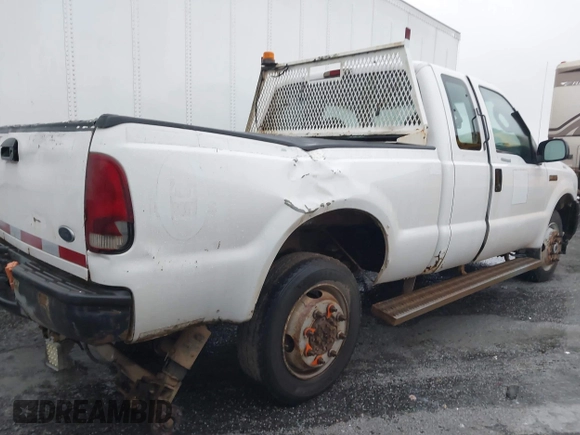2005 Ford F-350 with VIN 1FTSX315X5EC34141, listed as a IAAI auction lot 41645453 with 498,863 mi miles and . Bid and sale history available at DreamBid. Image 13.