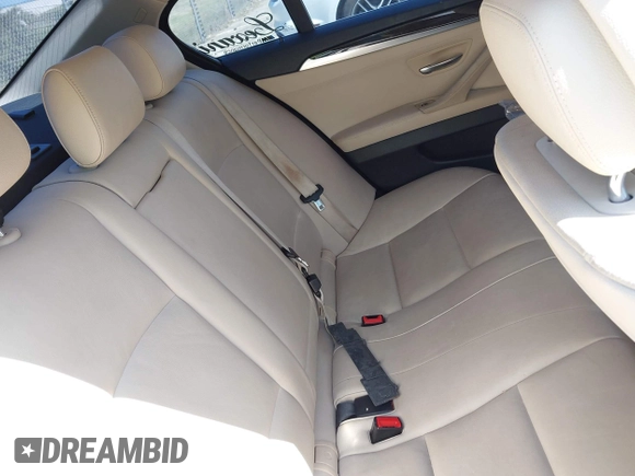2013 BMW 5 Series 528i xDrive with VIN WBAXH5C59DDW15539, listed as a IAAI auction lot 41961479 with 133,052 mi miles. Bid and sale history available at carsss.com. Image 8.