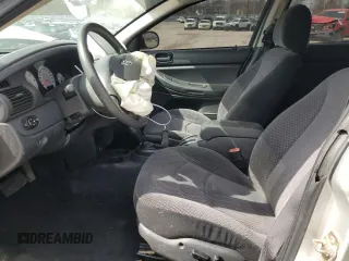 2006 Dodge Stratus SXT z VIN 1B3EL46X36N266831, wystawiony jako Copart lot #41537065 z przebiegiem 217 920 mil mil oraz Szkoda całkowita • Salvage title. Historia ofert i sprzedaży dostępna na DreamBid. Obrazek 7.