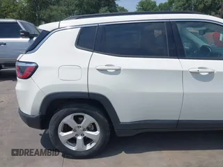 2019 Jeep Compass Latitude z VIN 3C4NJCBB4KT616437, wystawiony jako IAAI lot #42049491 z przebiegiem 42 495 mil mil oraz . Historia ofert i sprzedaży dostępna na DreamBid. Obrazek 20.