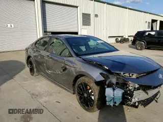 2025 Toyota Camry LE with VIN 4T1DAACK0SU580682, listed as a Copart auction lot 47941475 with 1,438 mi miles and Salvage Title. Bid and sale history available at carsss.com. Image 11.