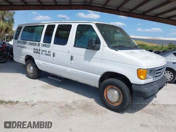 2003 Ford Econoline Passenger XL with VIN 1FBSS31L93HB99802, listed as a IAAI auction lot 42137197 with 56,656 mi miles. Bid and sale history available at carsss.com. Image 1.