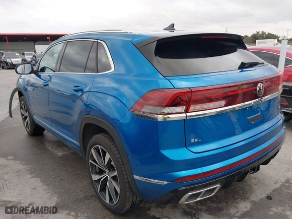 2024 Volkswagen Atlas Cross Sport 2.0T SEL Premium R-Line with VIN 1V2FE2CA5RC237105, listed as a IAAI auction lot 41515769 with 2,485 mi miles. Bid and sale history available at carsss.com. Image 3.