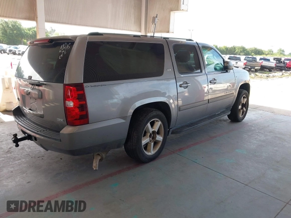 2007 Chevrolet Suburban LT с VIN 3GNFC16047G158109, выставлен на аукционе IAAI как лот 42607596 с пробегом 399 118 миль миль и . История ставок и продаж доступна на DreamBid. Изображение 4.
