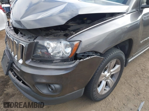 2014 Jeep Compass Sport with VIN 1C4NJCBB4ED789823, listed as a IAAI auction lot 41215251 with 152,709 mi miles. Bid and sale history available at carsss.com. Image 12.