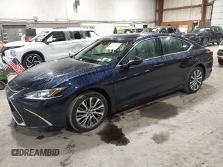 2021 Lexus ES 350 z VIN 58ADZ1B1XMU087881, wystawiony jako IAAI lot #42264527 z przebiegiem 15 273 mil mil oraz . Historia ofert i sprzedaży dostępna na DreamBid. Obrazek 19.