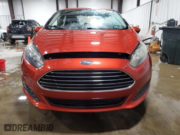 2018 Ford Fiesta SE z VIN 3FADP4BJ6JM111540, wystawiony jako Copart lot #55942855 z przebiegiem 75 121 mil mil oraz Szkoda całkowita • Salvage title. Historia ofert i sprzedaży dostępna na DreamBid. Obrazek 5.
