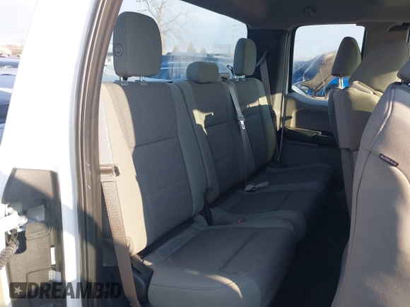 2016 Ford F-150 XLT with VIN 1FTEX1EFXGKF43665, listed as a IAAI auction lot 41972939 with 114,589 mi miles and . Bid and sale history available at carsss.com. Image 8.