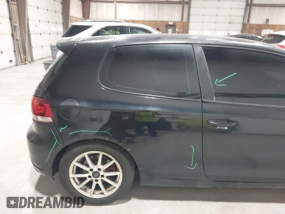 2012 Volkswagen GTI w/Conv & Sunroof z VIN WVWEV7AJ0CW234101, wystawiony jako IAAI lot #41815553 z przebiegiem 137 792 mil mil oraz . Historia ofert i sprzedaży dostępna na DreamBid. Obrazek 13.