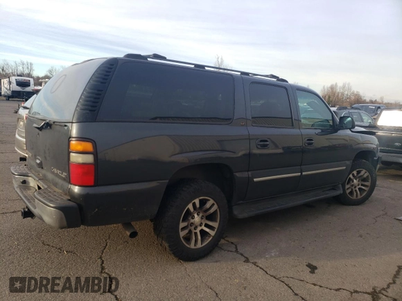 2004 Chevrolet Suburban LT with VIN 3GNEC16T34G337436, listed as a Copart auction lot 43124235 with 233,453 mi miles and Salvage Title. Bid and sale history available at carsss.com. Image 3.