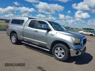 2007 Toyota Tundra SR5 с VIN 5TBBT54187S453413, выставлен на аукционе IAAI как лот 42744550 с пробегом 244 262 миль миль и . История ставок и продаж доступна на DreamBid. Изображение 1.