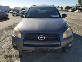 2010 Toyota RAV4 Sport с VIN JTMWF4DV4A5030385, выставлен на аукционе Copart как лот 46924595 с пробегом 166 380 миль миль и Списание • Salvage title. История ставок и продаж доступна на DreamBid. Изображение 5.