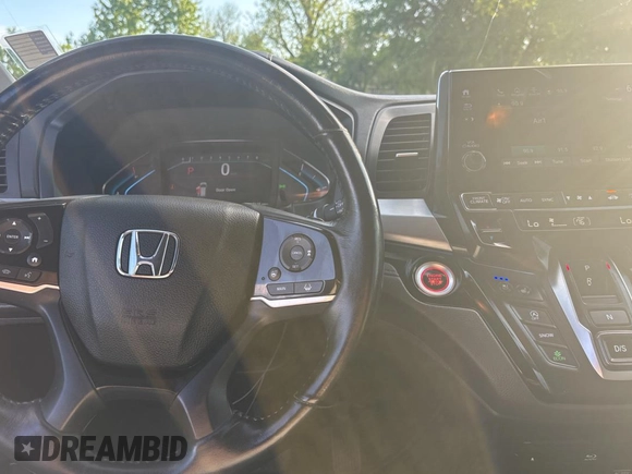 2020 Honda Odyssey Elite with VIN 5FNRL6H99LB004073, listed as a Copart auction lot 54796285 with 167,110 mi miles and Clean Title. Bid and sale history available at DreamBid. Image 9.