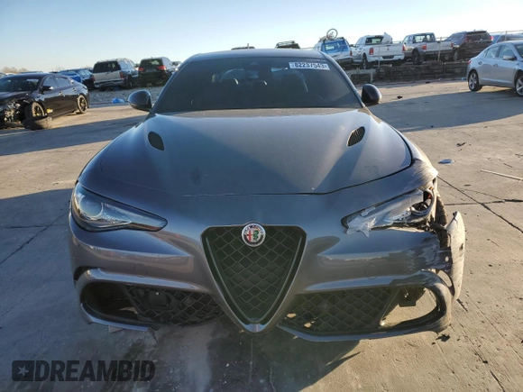 2021 Alfa Romeo Giulia Quadrifoglio with VIN ZARFAMEV2M7646078, listed as a Copart auction lot 82237543 with Not provided miles and . Bid and sale history available at DreamBid. Image 5.