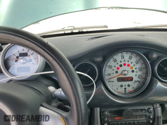 2007 MINI Convertible with VIN WMWRF335X7TG16568, listed as a Copart auction lot 66146885 with 97,502 mi miles and Clean title. Bid and sale history available at DreamBid. Image 9.