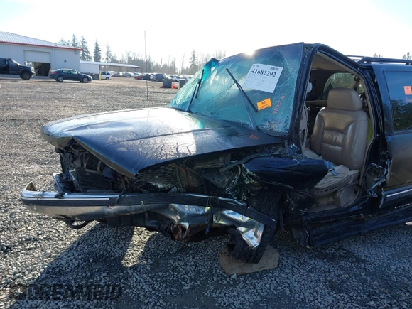 1999 GMC Suburban with VIN 3GKFK16R2XG524342, listed as a IAAI auction lot 41682292 with 161,536 mi miles and . Bid and sale history available at DreamBid. Image 6.