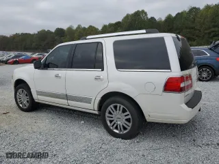2009 Lincoln Navigator with VIN 5LMFU28539EJ00256, listed as a Copart auction lot 76085394 with 230,298 mi miles and Salvage Title. Bid and sale history available at carsss.com. Image 2.