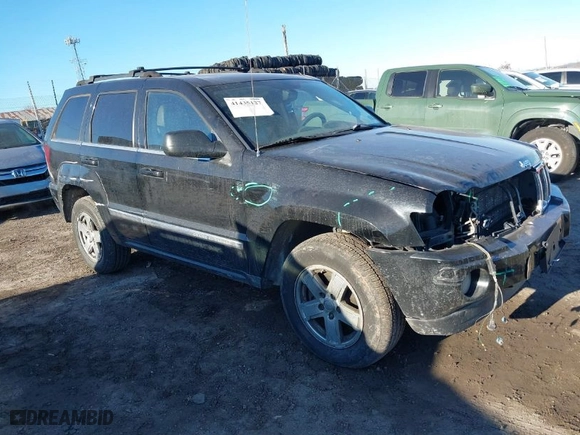 2007 Jeep Grand Cherokee Limited with VIN 1J8HR58N57C618812, listed as a IAAI auction lot 41435127 with 111,118 mi miles. Bid and sale history available at carsss.com. Image 1.