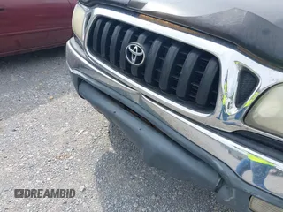 2001 Toyota Tacoma PreRunner with VIN 5TEGN92N61Z762988, listed as a IAAI auction lot 42020121 with 267,911 mi miles. Bid and sale history available at carsss.com. Image 6.