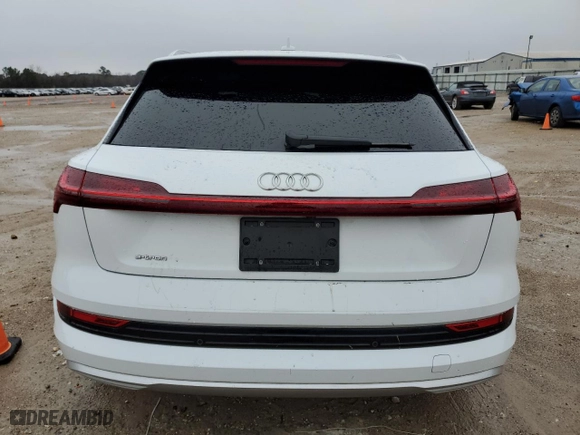 2019 Audi e-tron Prestige with VIN WA1VAAGE7KB024839, listed as a Copart auction lot 38277753 with 35,418 mi miles. Bid and sale history available at carsss.com. Image 6.