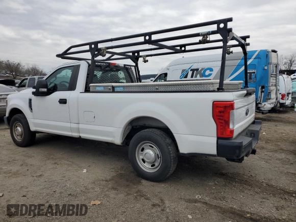 2019 Ford Super Duty F-250 SRW XL with VIN 1FTBF2A6XKED15562, listed as a Copart auction lot 82932494 with 135,064 mi miles and Clean Title. Bid and sale history available at carsss.com. Image 2.