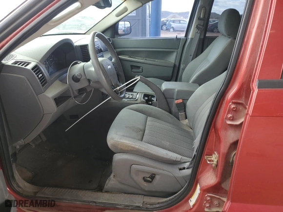 2005 Jeep Grand Cherokee Laredo with VIN 1J4GS48K25C585315, listed as a Copart auction lot 49185765 with 153,221 mi miles and Clean Title. Bid and sale history available at carsss.com. Image 7.