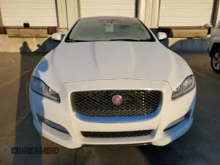 2016 Jaguar XJ R-Sport with VIN SAJWJ1CD8G8W02265, listed as a Copart auction lot 42821565 with 89,628 mi miles and Clean title. Bid and sale history available at DreamBid. Image 5.
