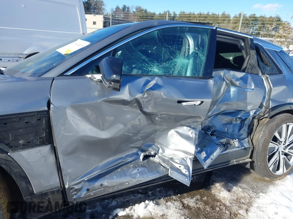 2024 Cadillac LYRIQ Luxury z VIN 1GYKPSRL3RZ122559, wystawiony jako IAAI lot #41587457 z przebiegiem 8 408 mil mil oraz . Historia ofert i sprzedaży dostępna na DreamBid. Obrazek 6.