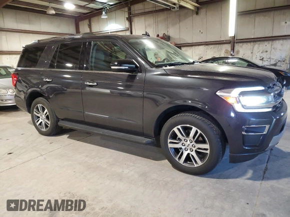 2024 Ford Expedition Limited with VIN 1FMJU1K88REA26259, listed as a Copart auction lot 49122195 with 34,600 mi miles and Clean Title. Bid and sale history available at carsss.com. Image 4.