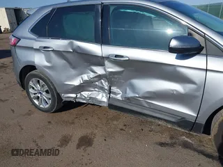 2022 Ford Edge Titanium z VIN 2FMPK4K95NBA33637, wystawiony jako IAAI lot #42074777 z przebiegiem 58 733 mil mil oraz . Historia ofert i sprzedaży dostępna na DreamBid. Obrazek 6.